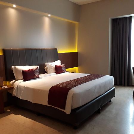 Demelia Hotel ماكاسار المظهر الخارجي الصورة