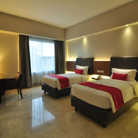 Demelia Hotel ماكاسار المظهر الخارجي الصورة