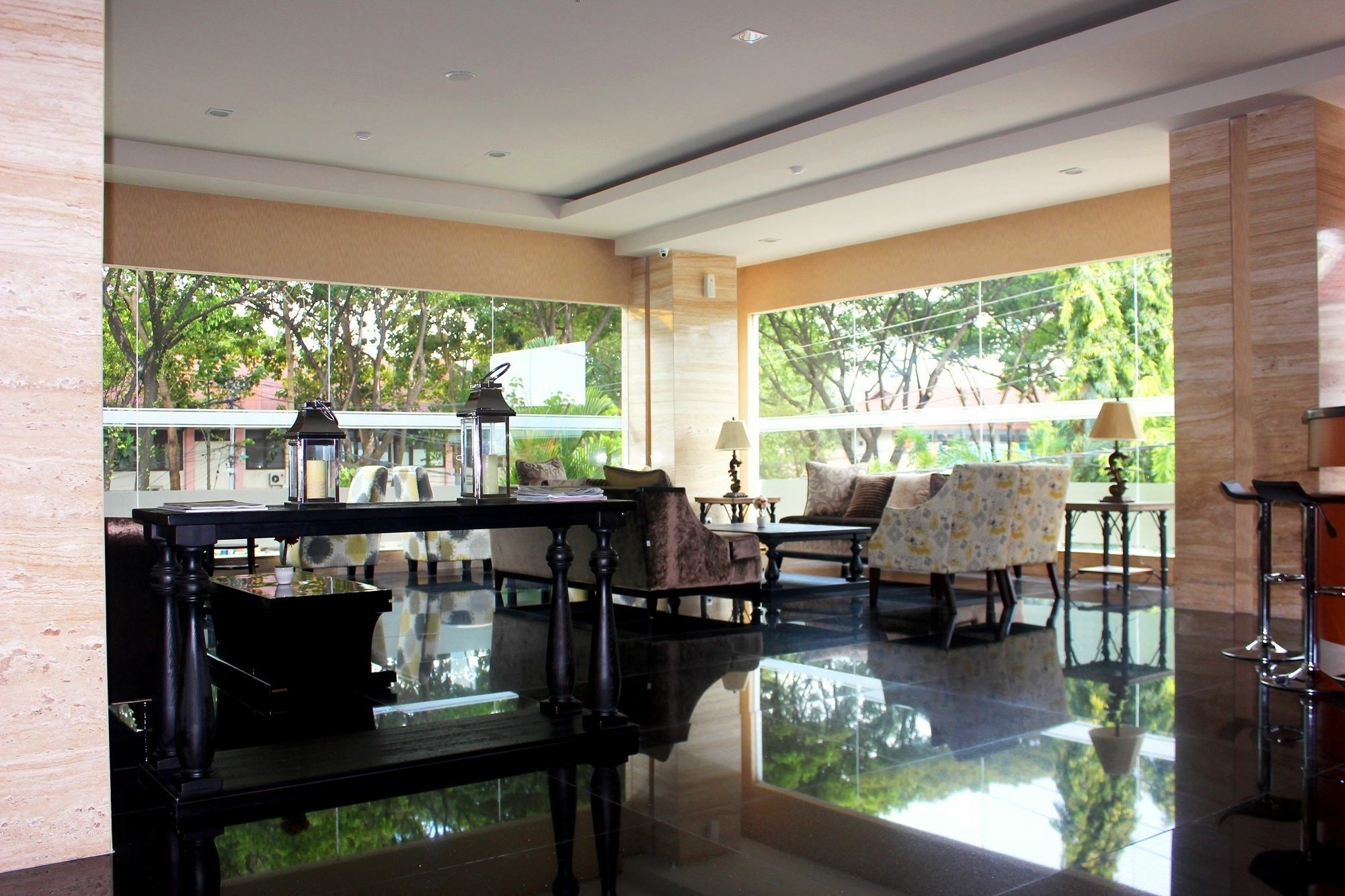 Demelia Hotel ماكاسار المظهر الخارجي الصورة